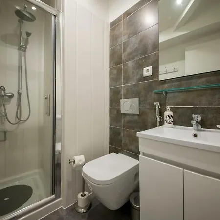 A Captivating Close To River Tagus In