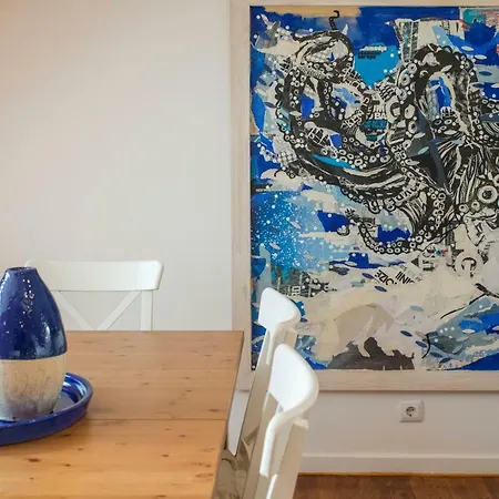 アパート A Captivating Close To River Tagus In