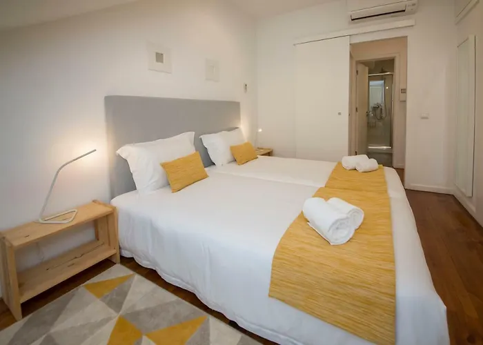 A Captivating Close To River Tagus In Διαμέρισμα